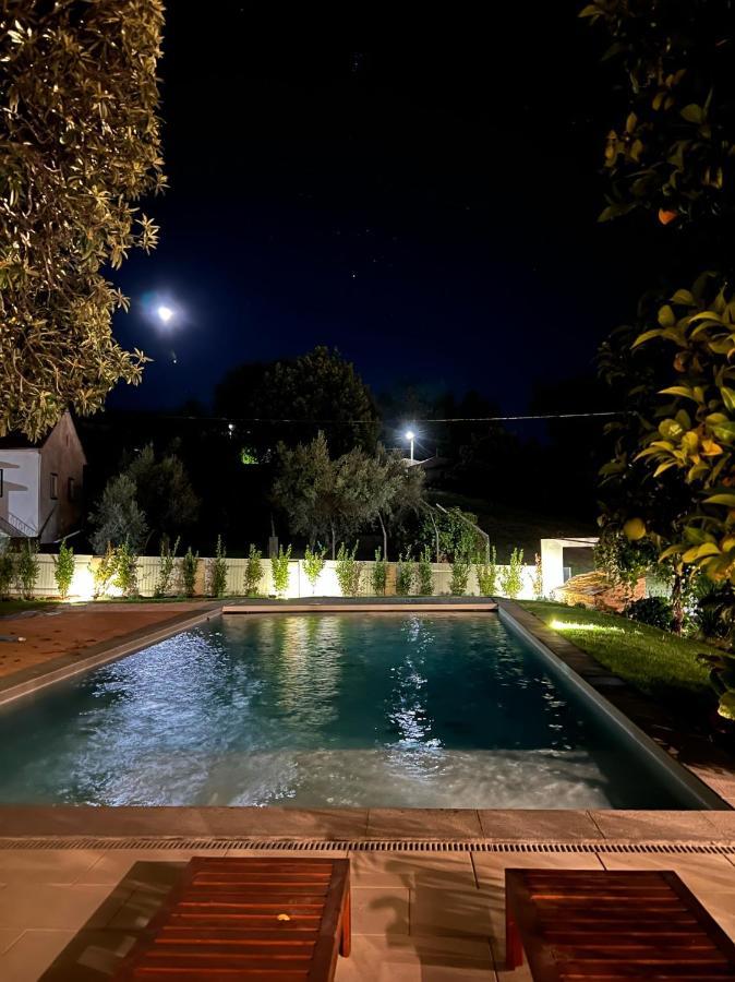 Casa Bizarra Castanheira de Pera Exterior foto