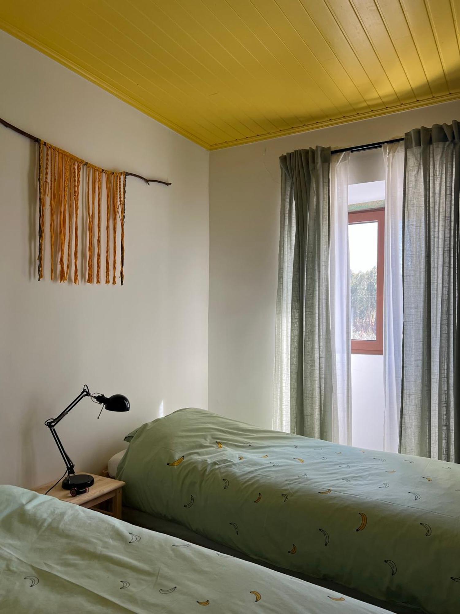 Casa Bizarra Castanheira de Pera Quarto foto